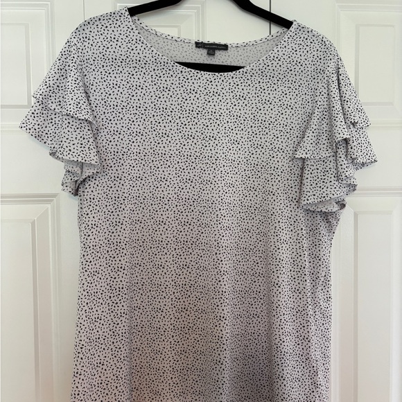 Adrianna Papell Black and White Ruffle Sleeve Blouse - Picture 1 of 1